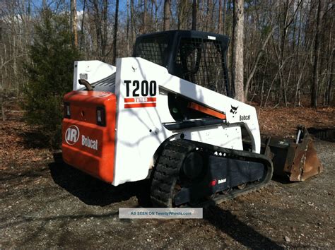 bobcat t2200